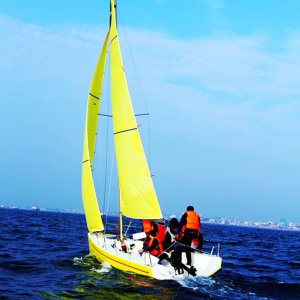 2017 New Model Fiberglass Sailing Boat China Made for Training Use